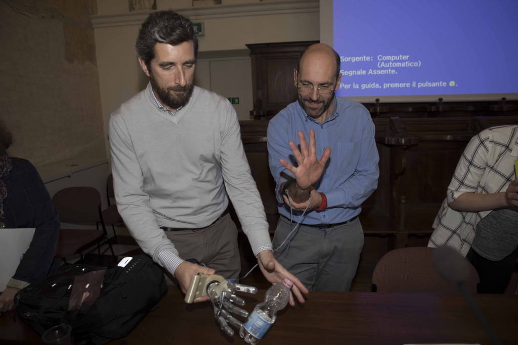 robotic-hand-closed